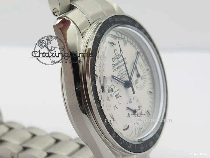 0429 Efficient Speedmaster JHF SS Snoopy Award 45th Anniversary White dial On SS Bracelet 8239